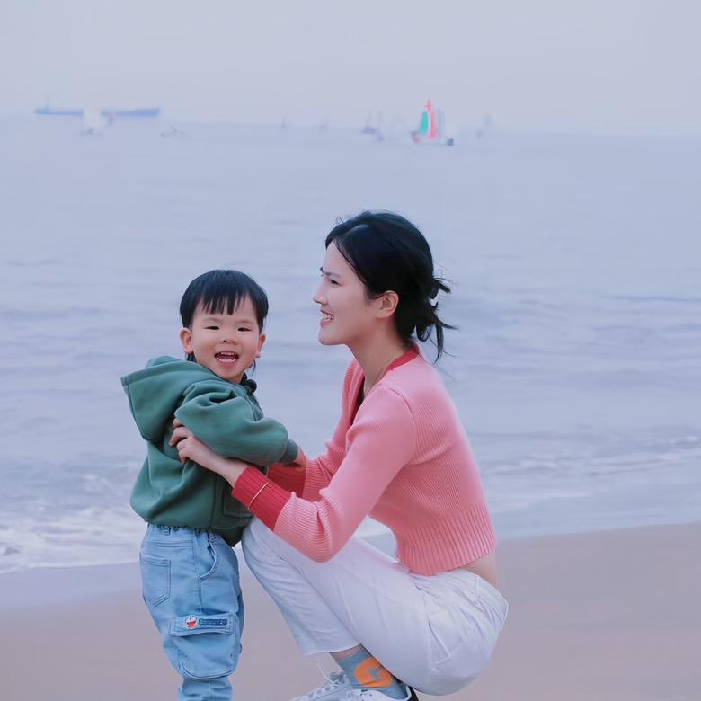 方一万（请关注宁波小洛熙事件）