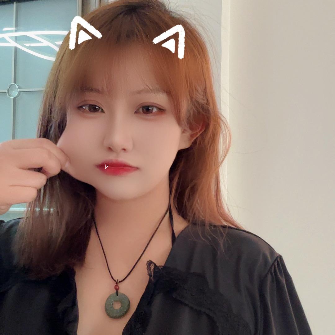 王佳佳（做饭中～）