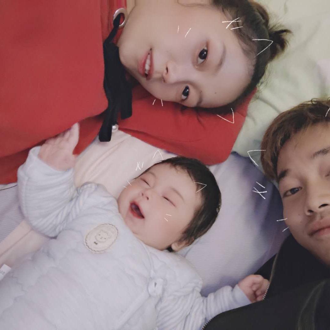 清晨装饰瓦店三棵树仿石漆