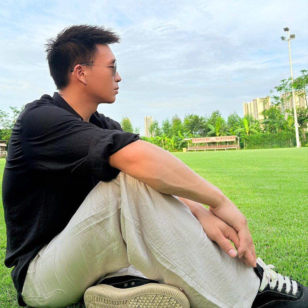 蓝都亚麻•华先森