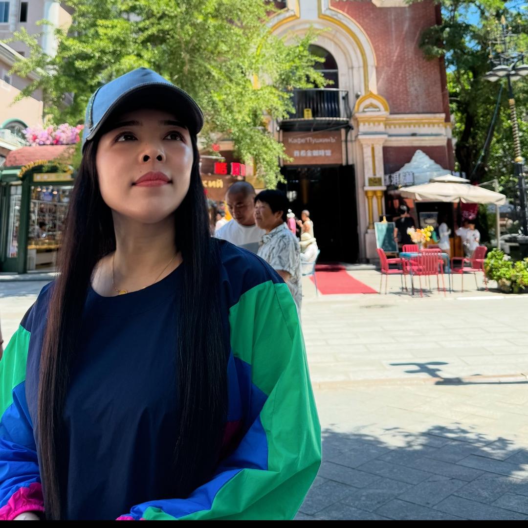 烈焰红唇💋