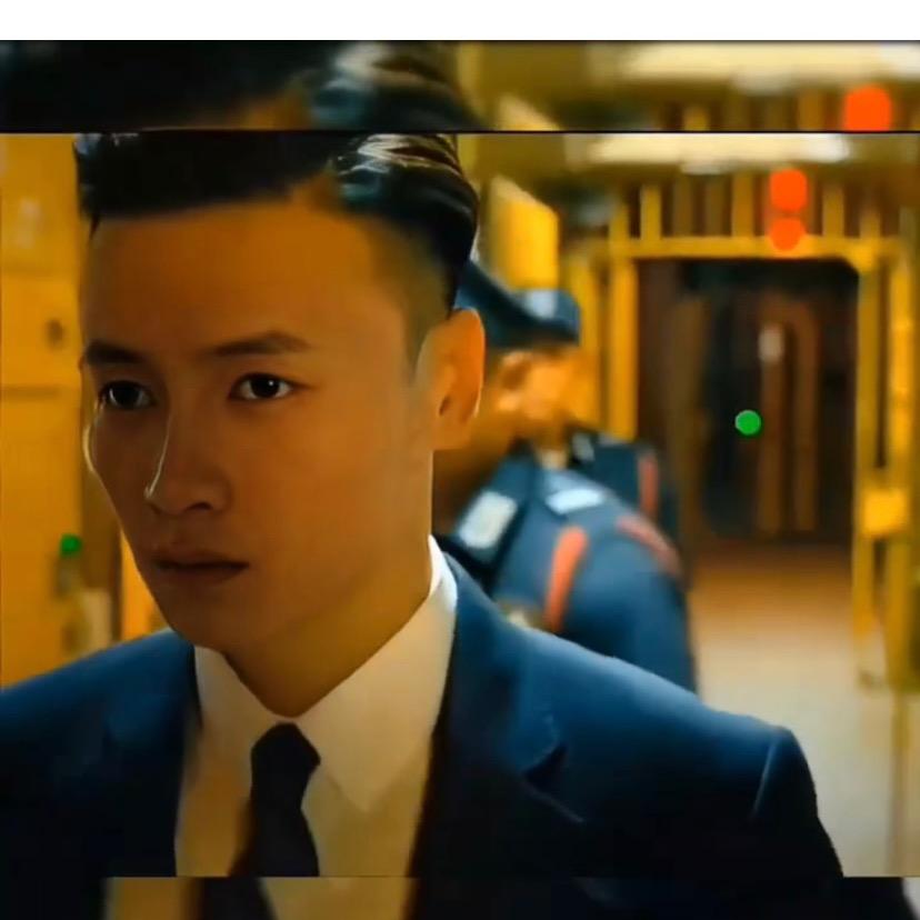 A•詹詹自喜