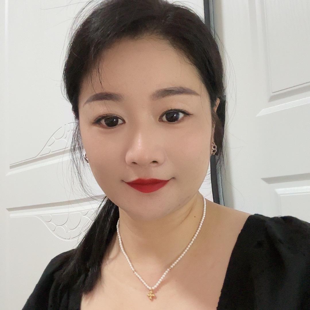 黄婷