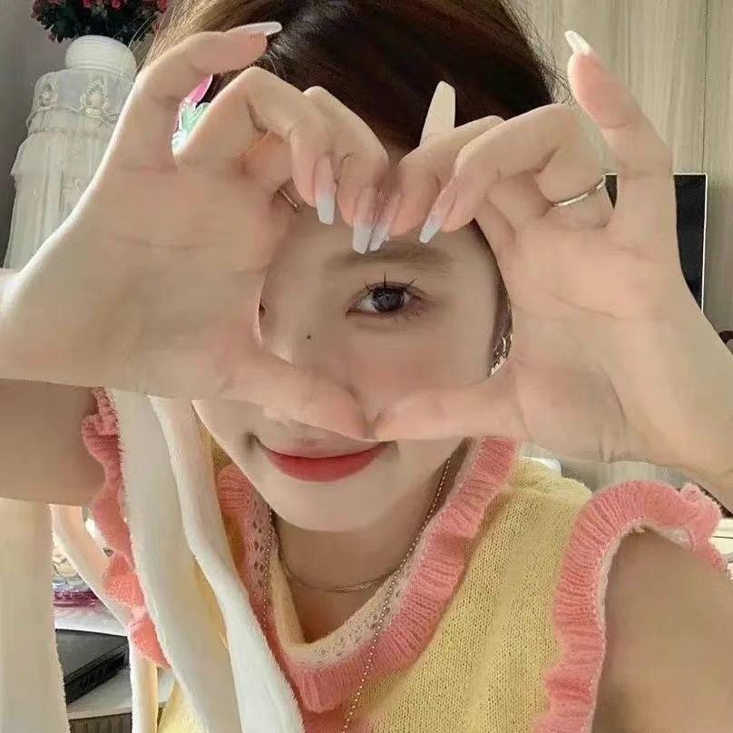 云朵有点甜♡