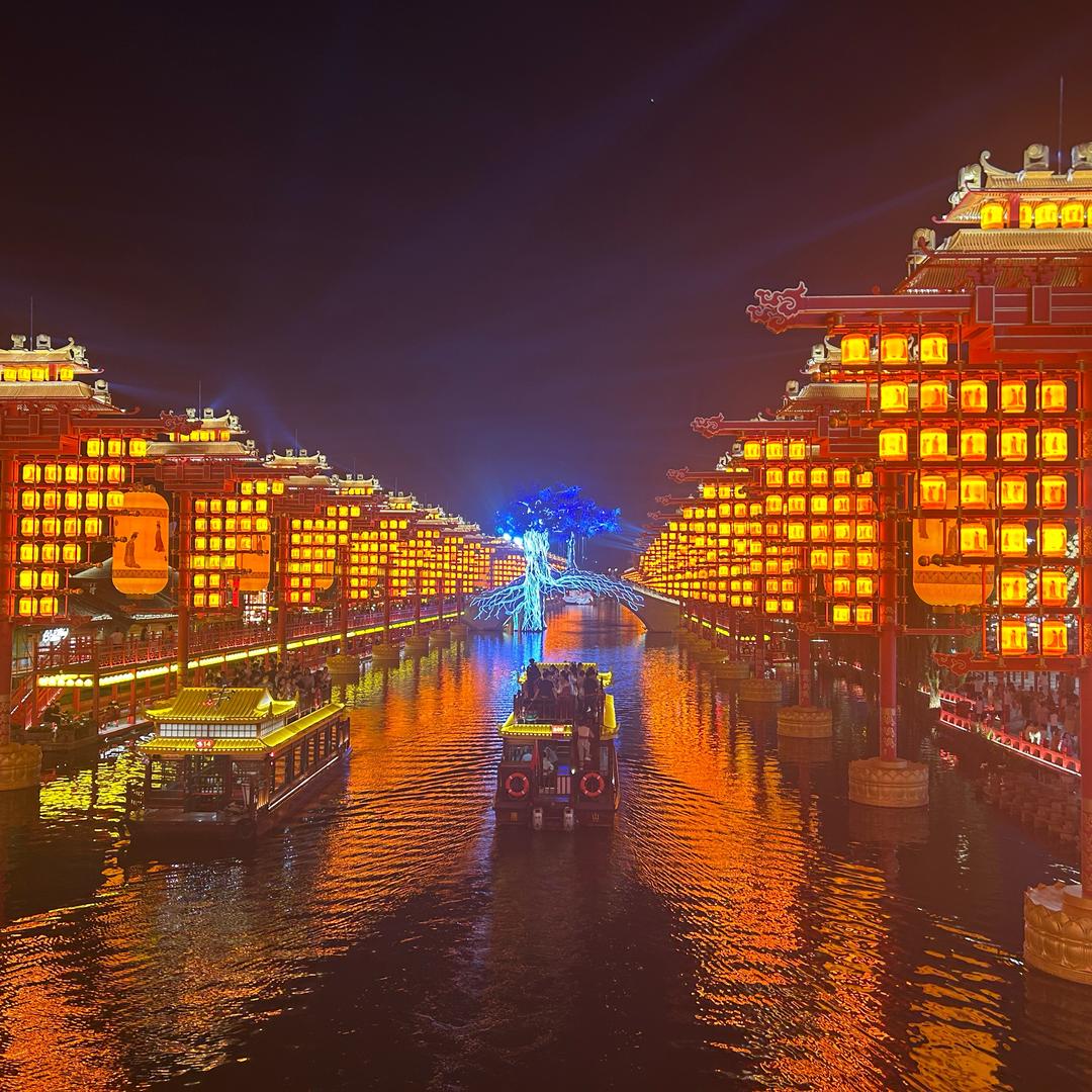 🚬✨⚡️烈酒敬余生🌹