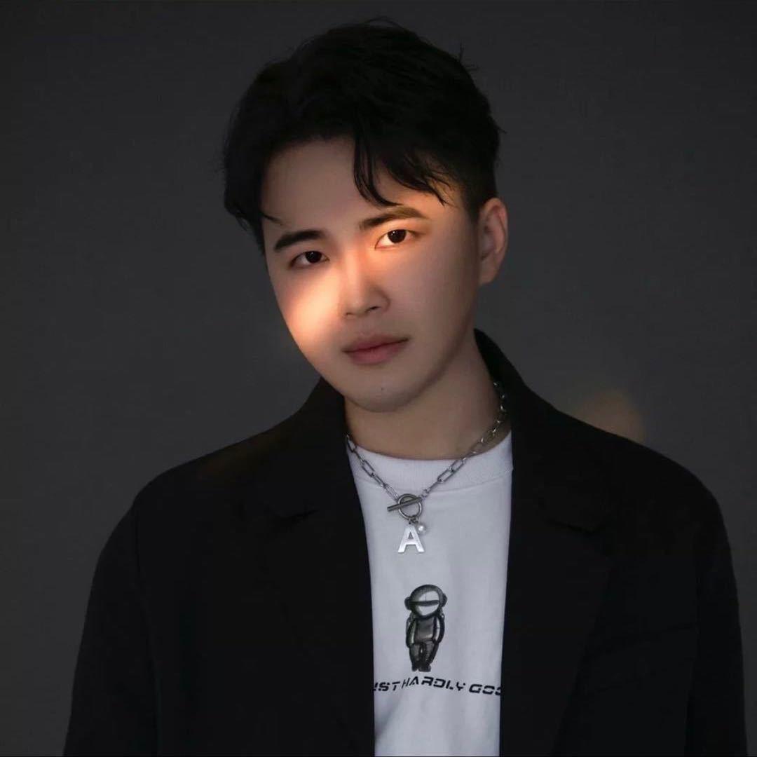 臻美造型官方号