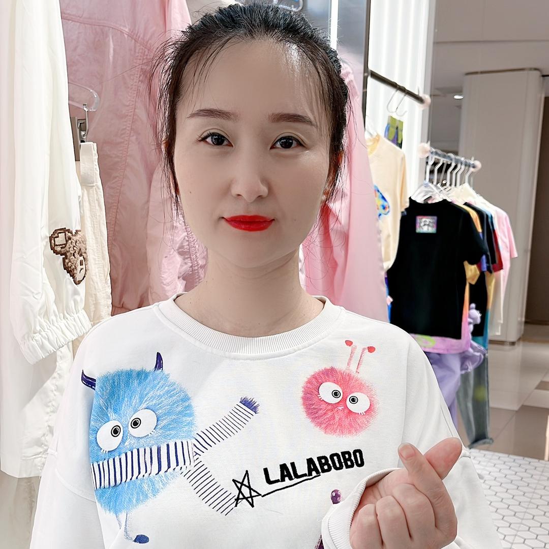 南京做潮牌的王美丽