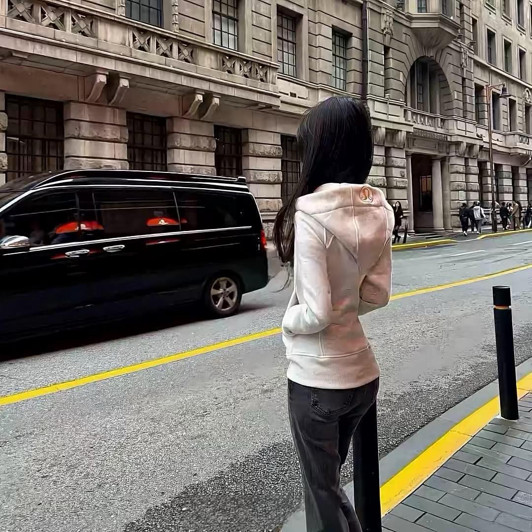 反方向的坨^