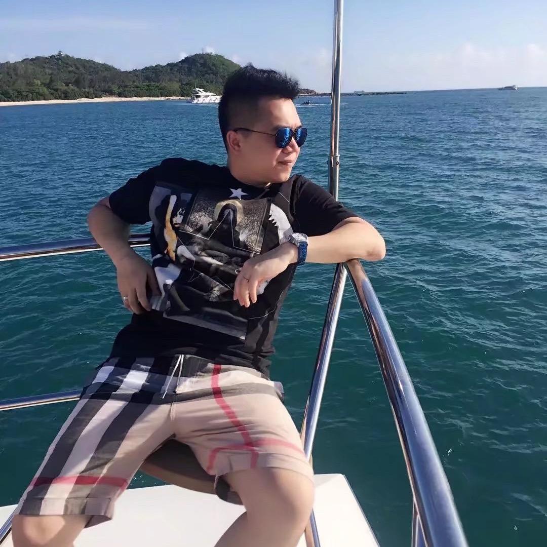 鲨鱼哥