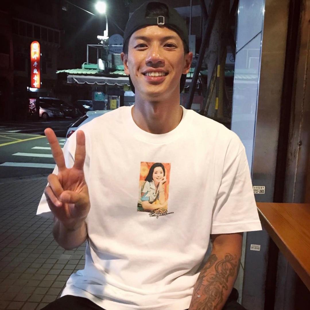 美人鱼有马甲线