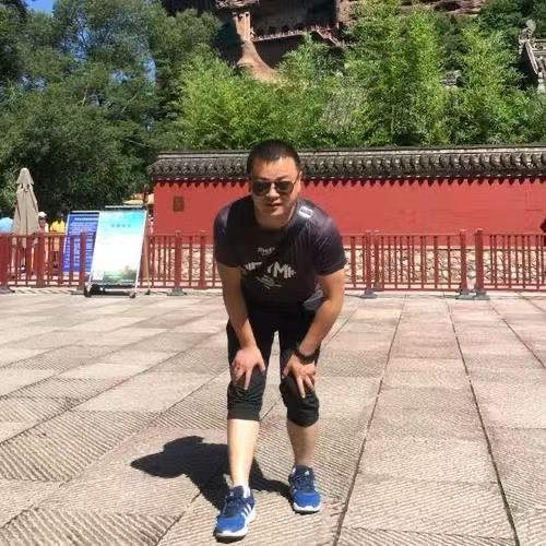 @骑毛驴上钟楼@