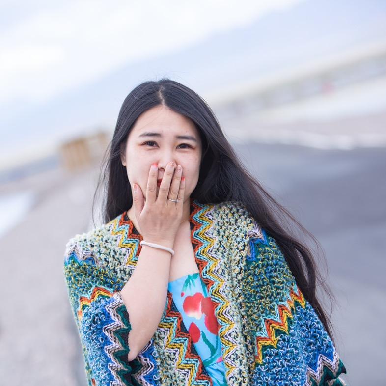 探味小姐姐