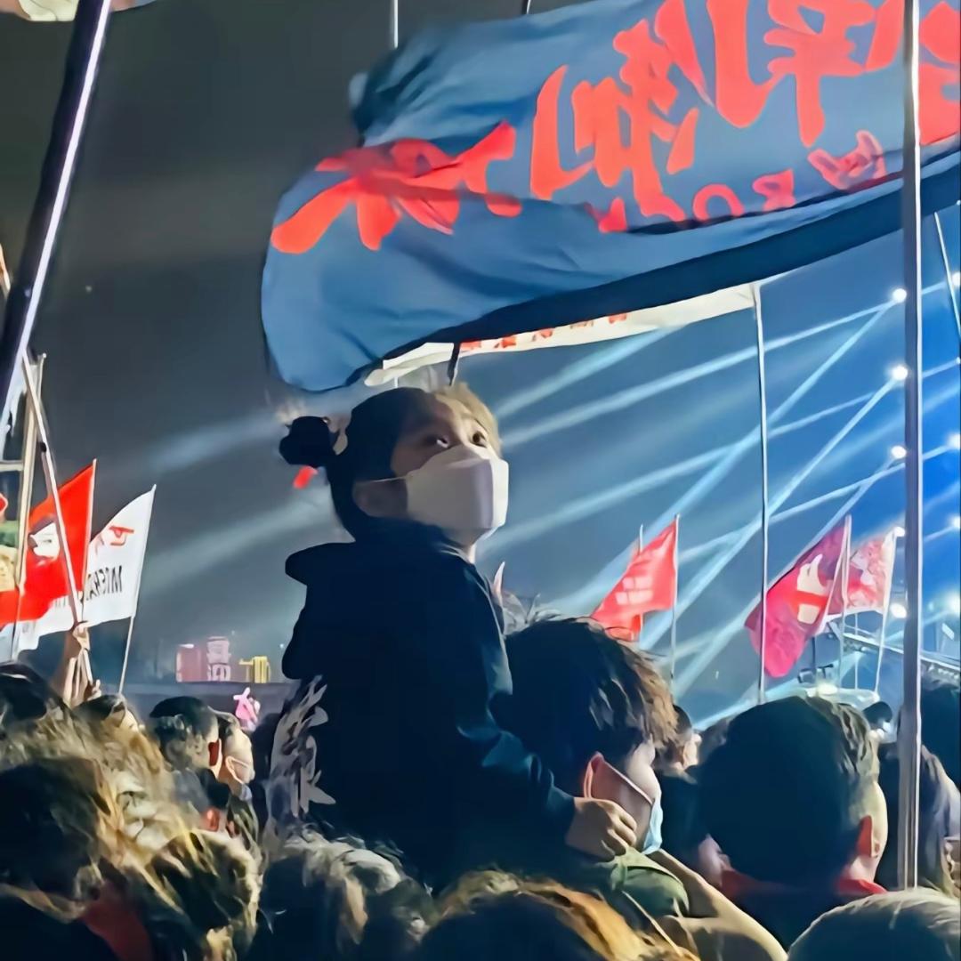 德艺双缺的女艺术家