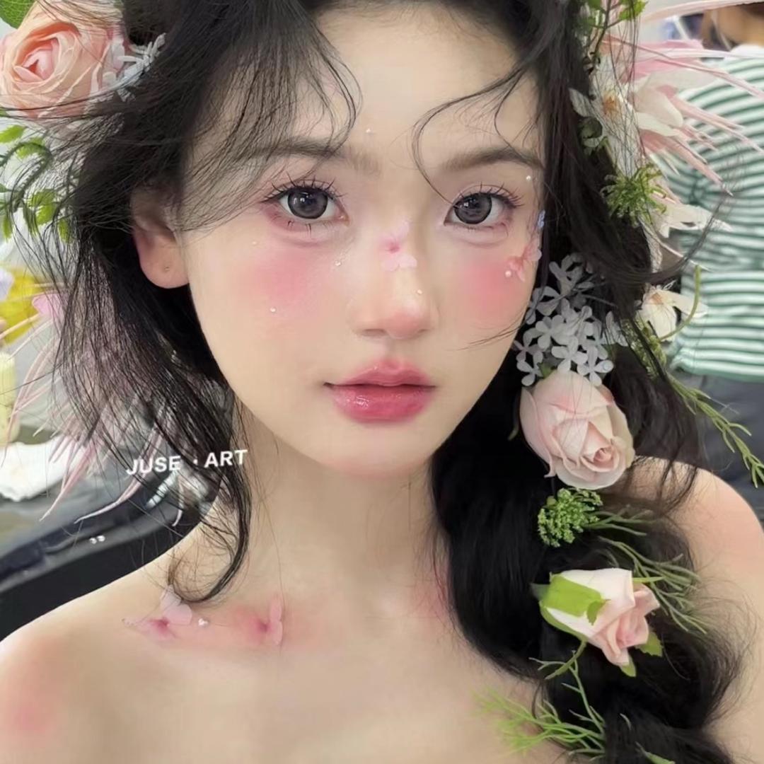 嘉佳美甲化妆师💞