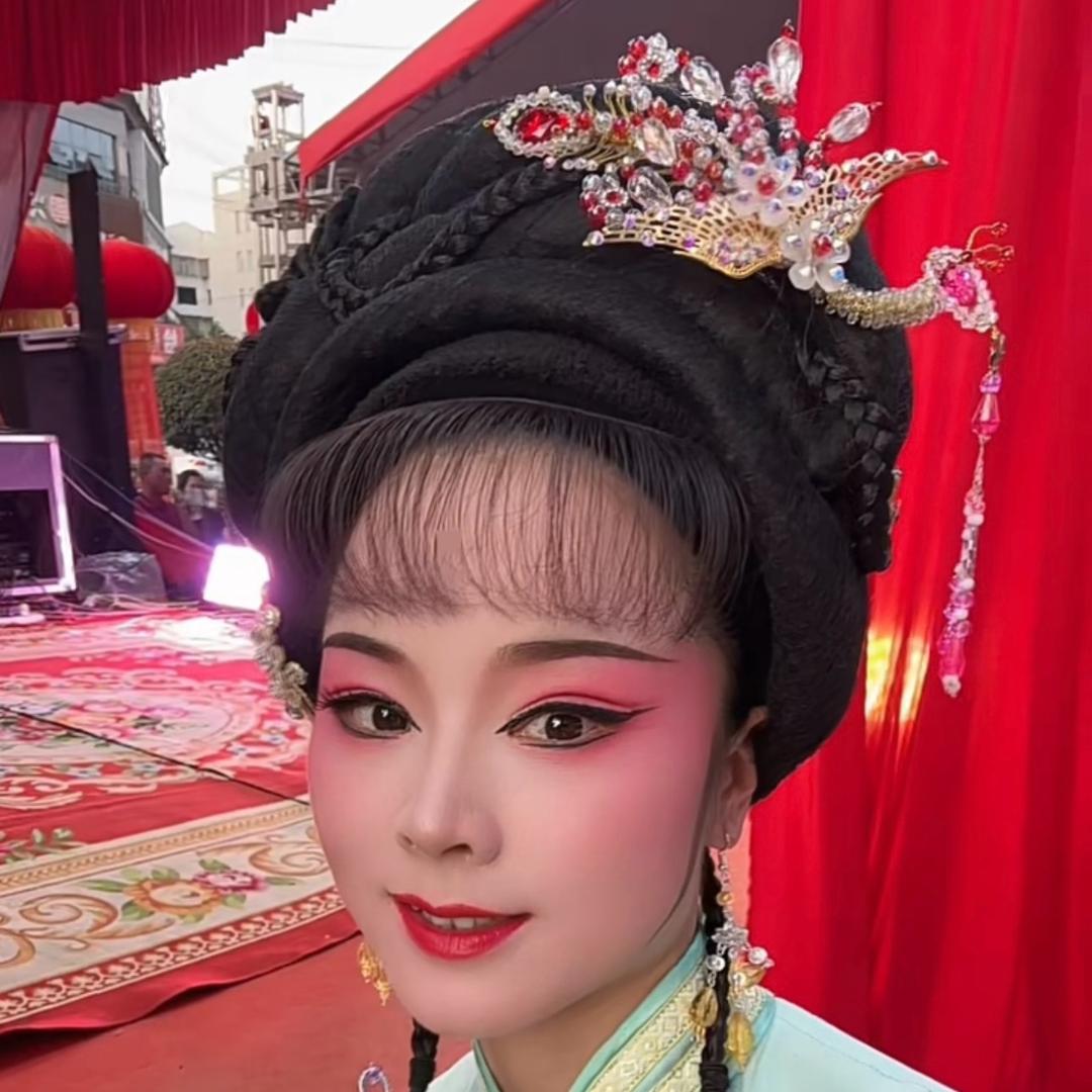 伶妺