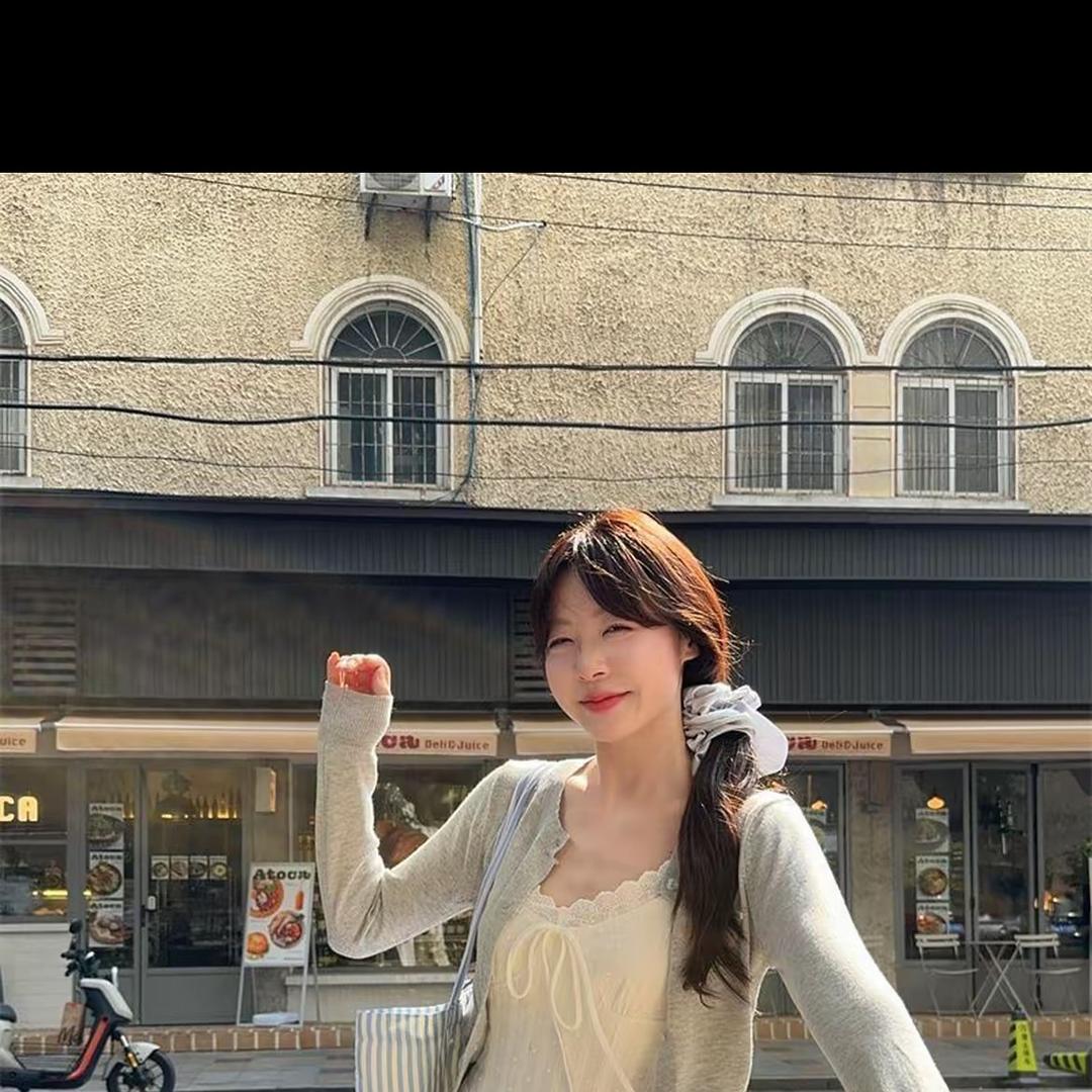 依漫素简
