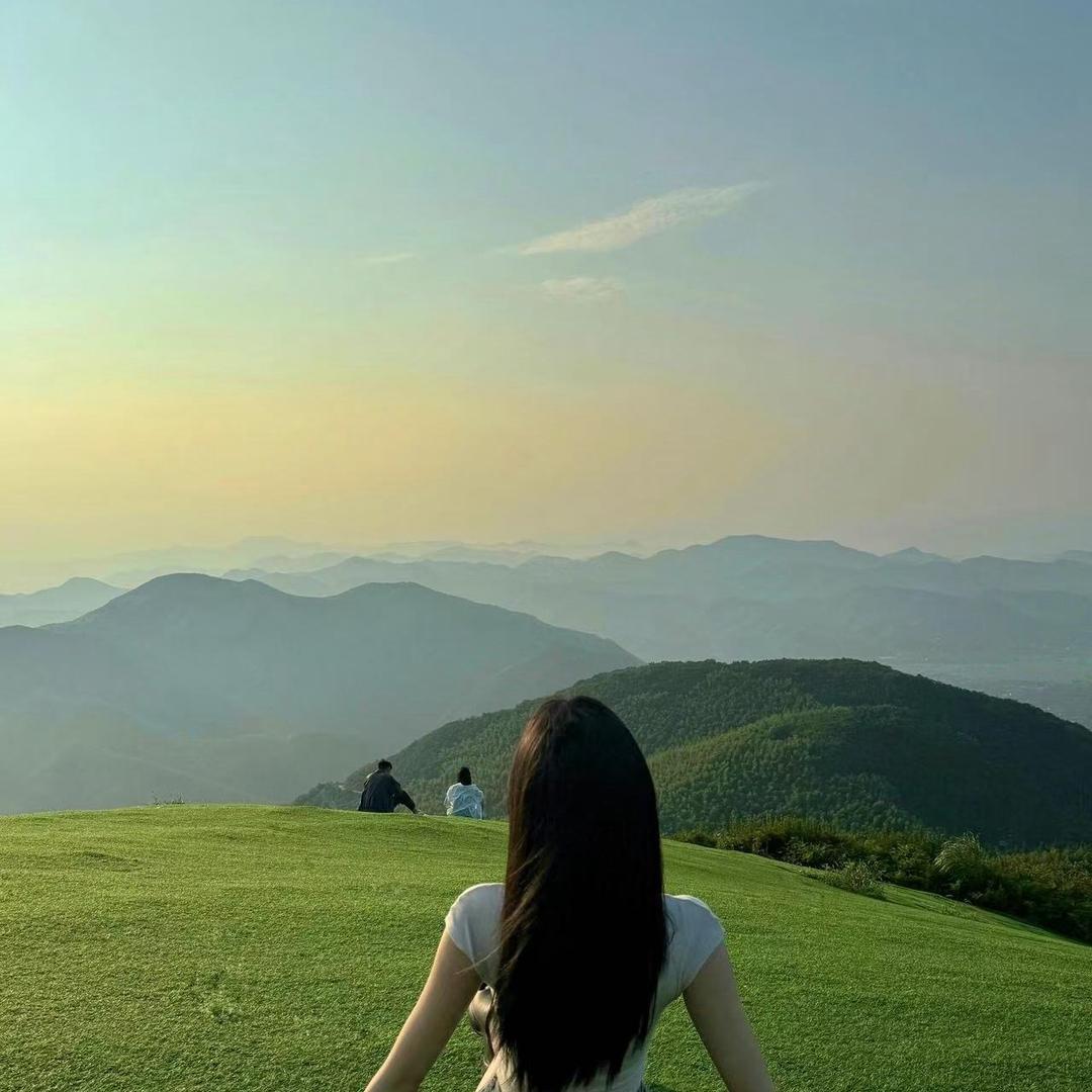 小丽（👩‍🏫）