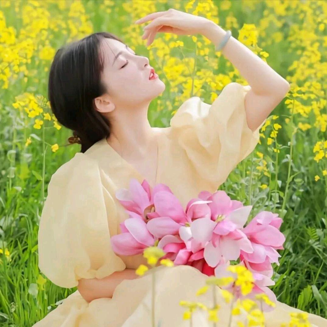 ℳঞ笑而ᨏᤨ不语໊ꦿഒᩚ࿐