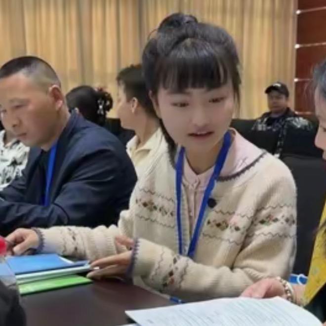 云儿云👧弟弟
