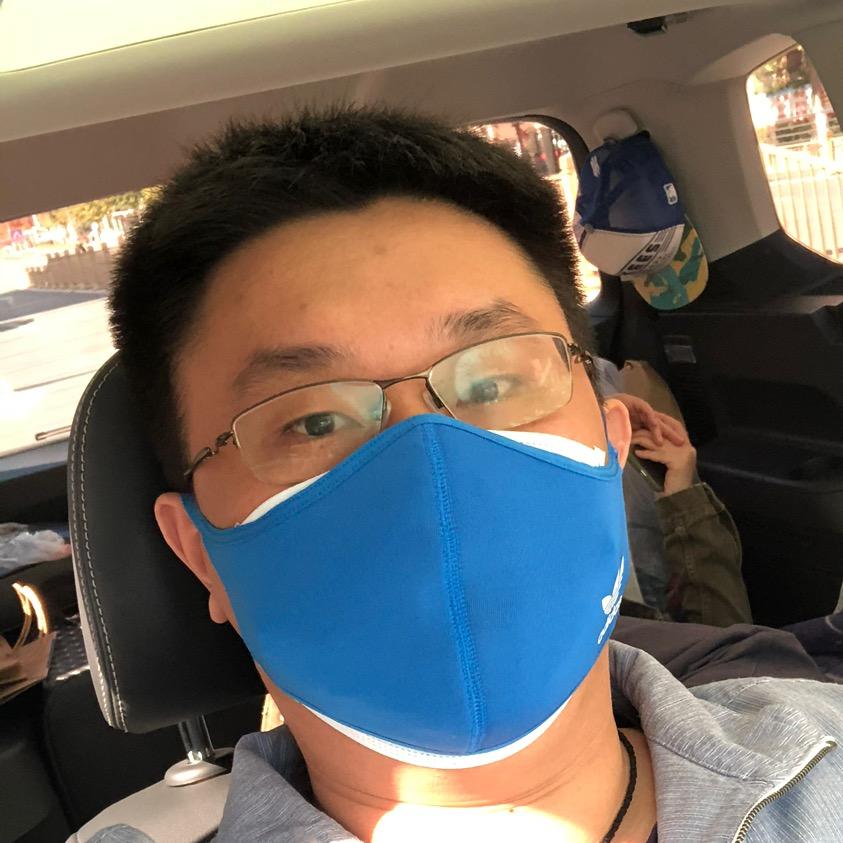 阳光下的丰