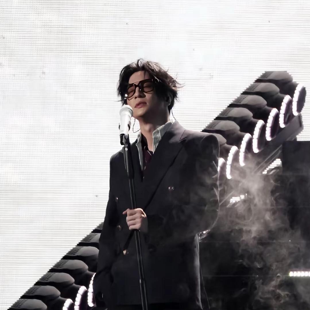 AAA演唱会门票批发谦总