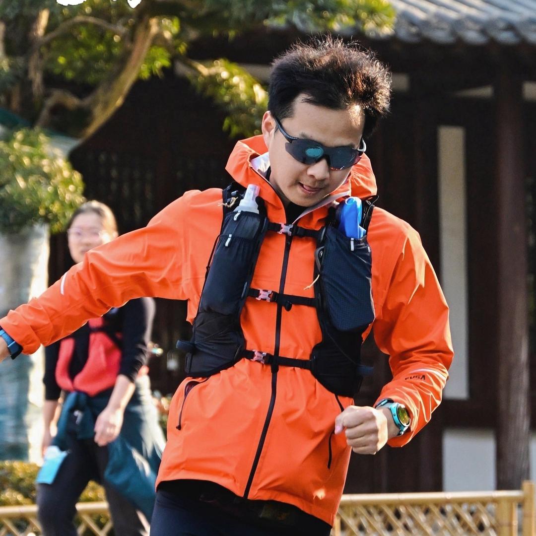 黎明RUN谷学长