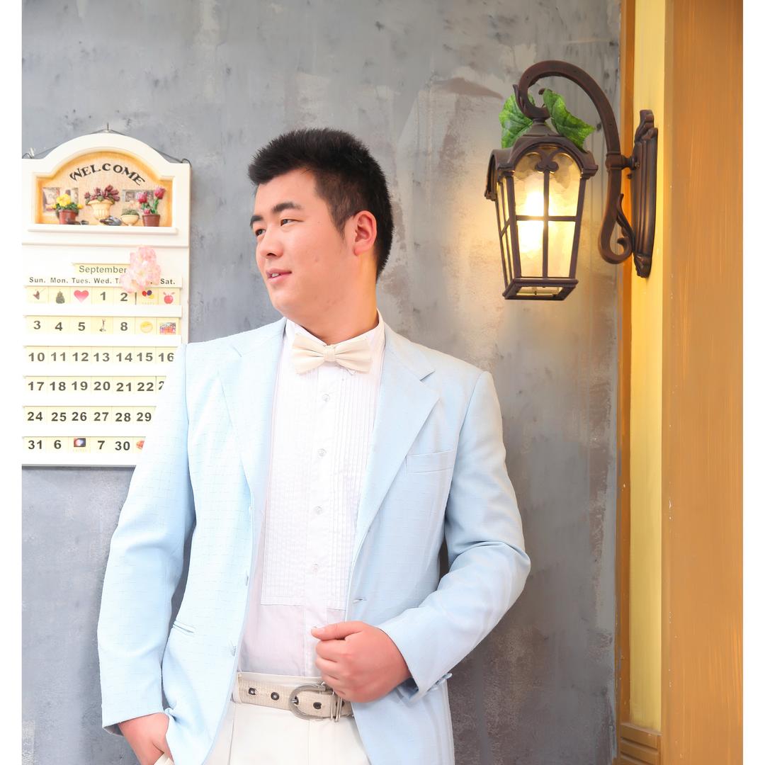 小帅哥的幸福生活