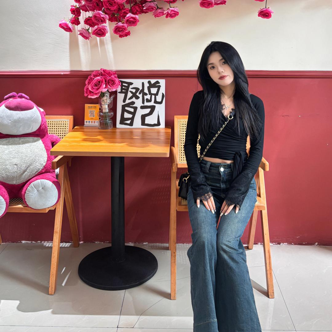 盘州婚纱照女主角销售经理宣萱