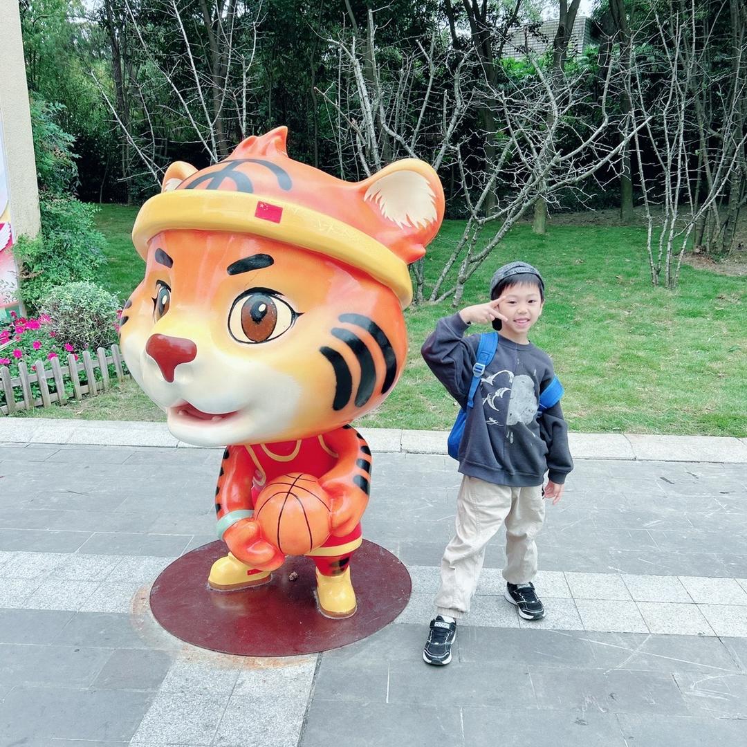 嫣然一笑