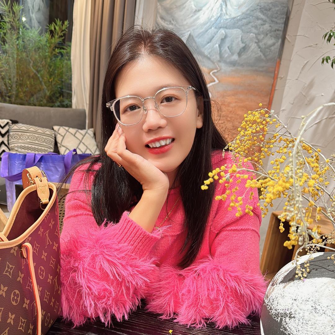 泓宝妈妈
