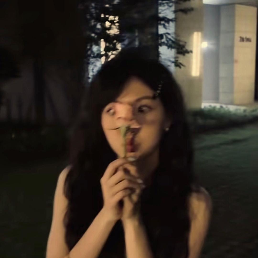 忆月