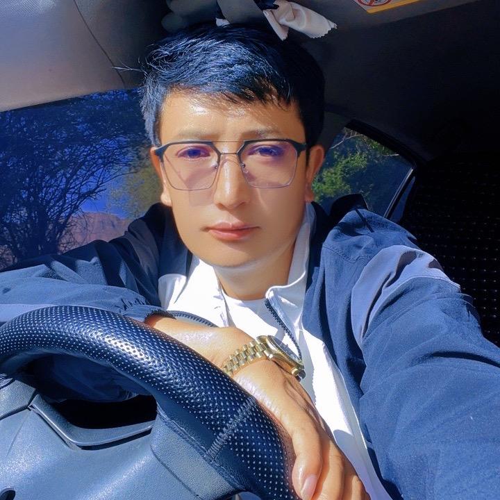 曲扎收古董