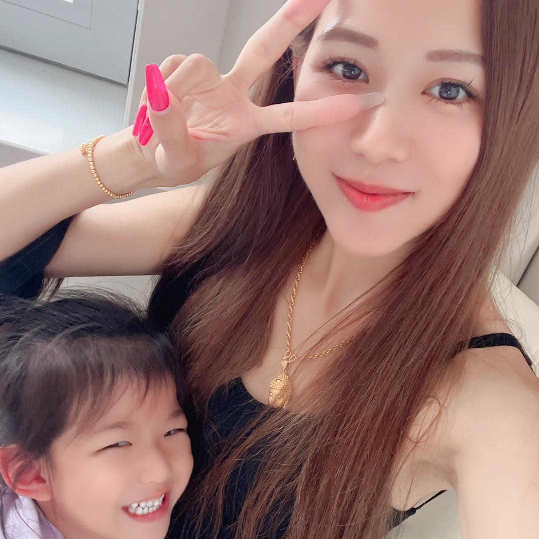 李李