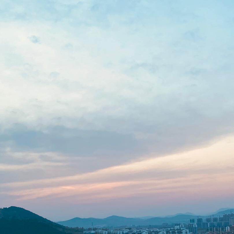 开心的小鑫鑫