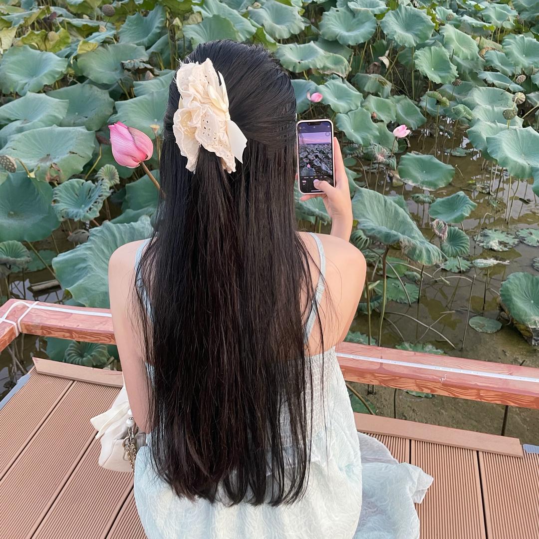 ᖭི༏ᖫྀ ·小曾emo了🎀