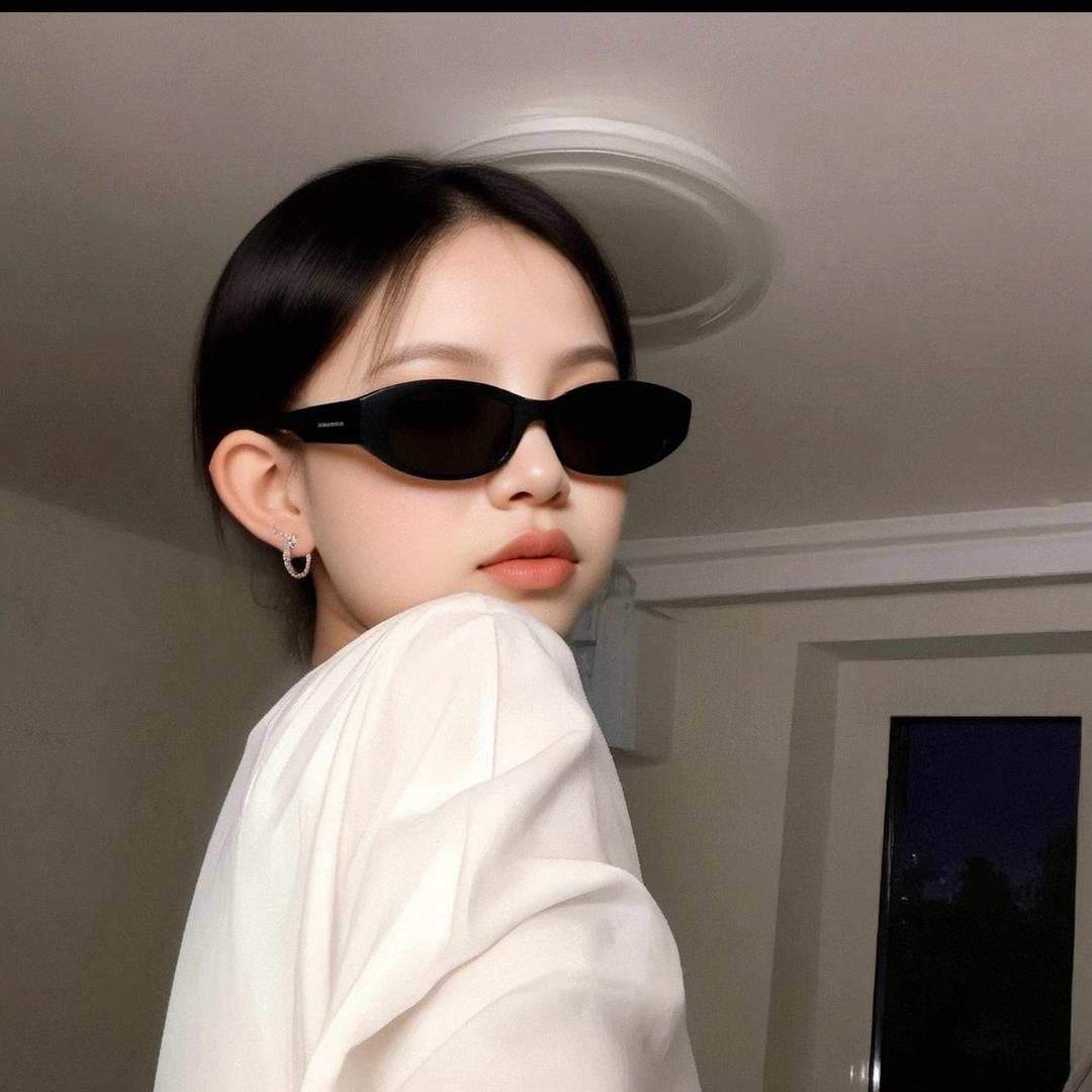 𝓪𝓯𝓯𝓮𝓬𝓽𝓲𝓸𝓷