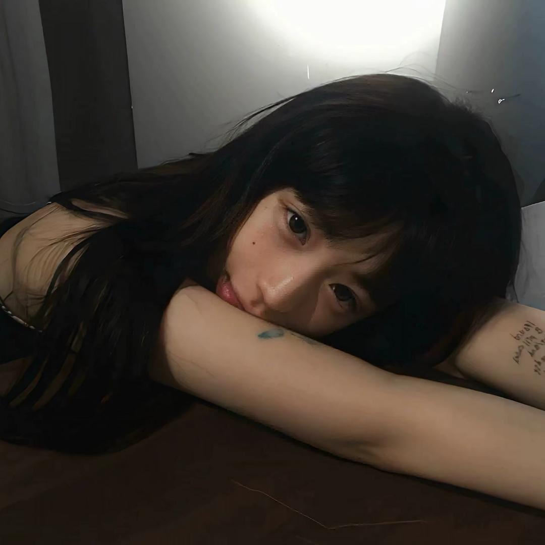 昭昭.
