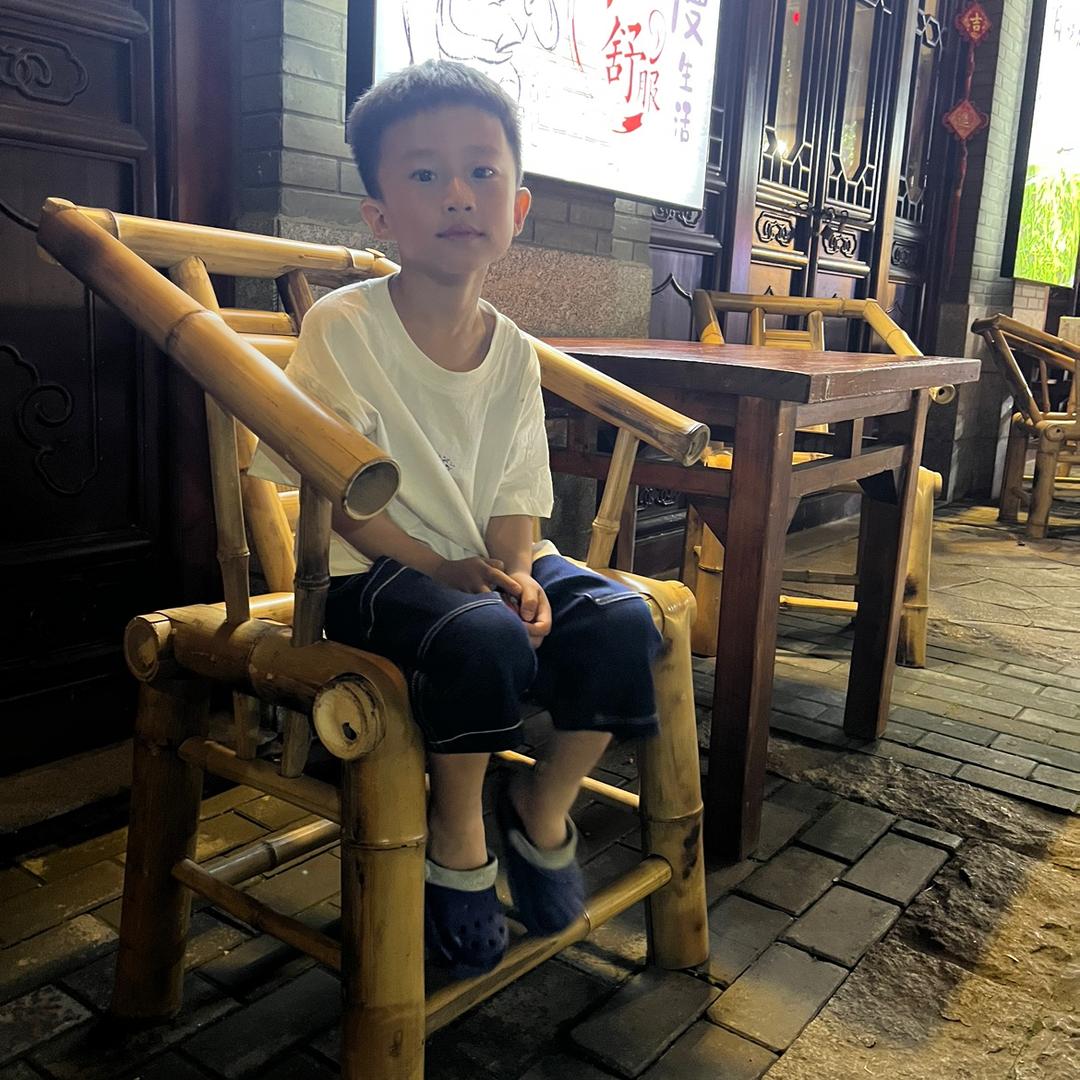 啷个李个啷啷