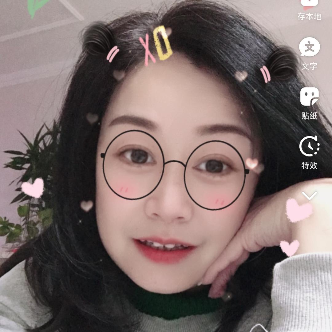 💋🦋蜡笔小玲 💫💋