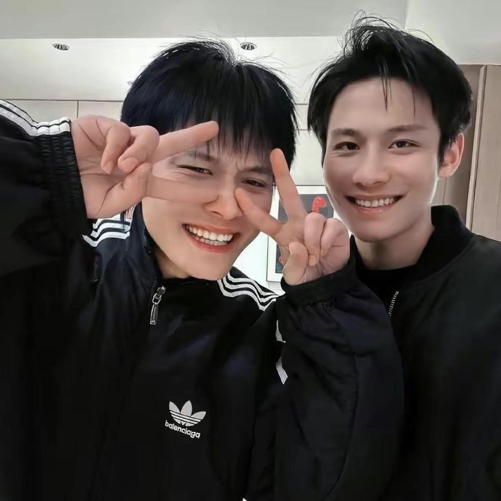 疯狂小杨总「三只羊小卖部」