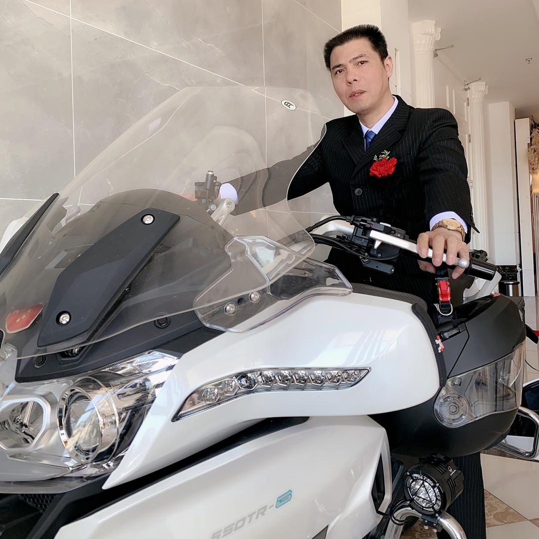 王哥（聚锐新能源科技公司）