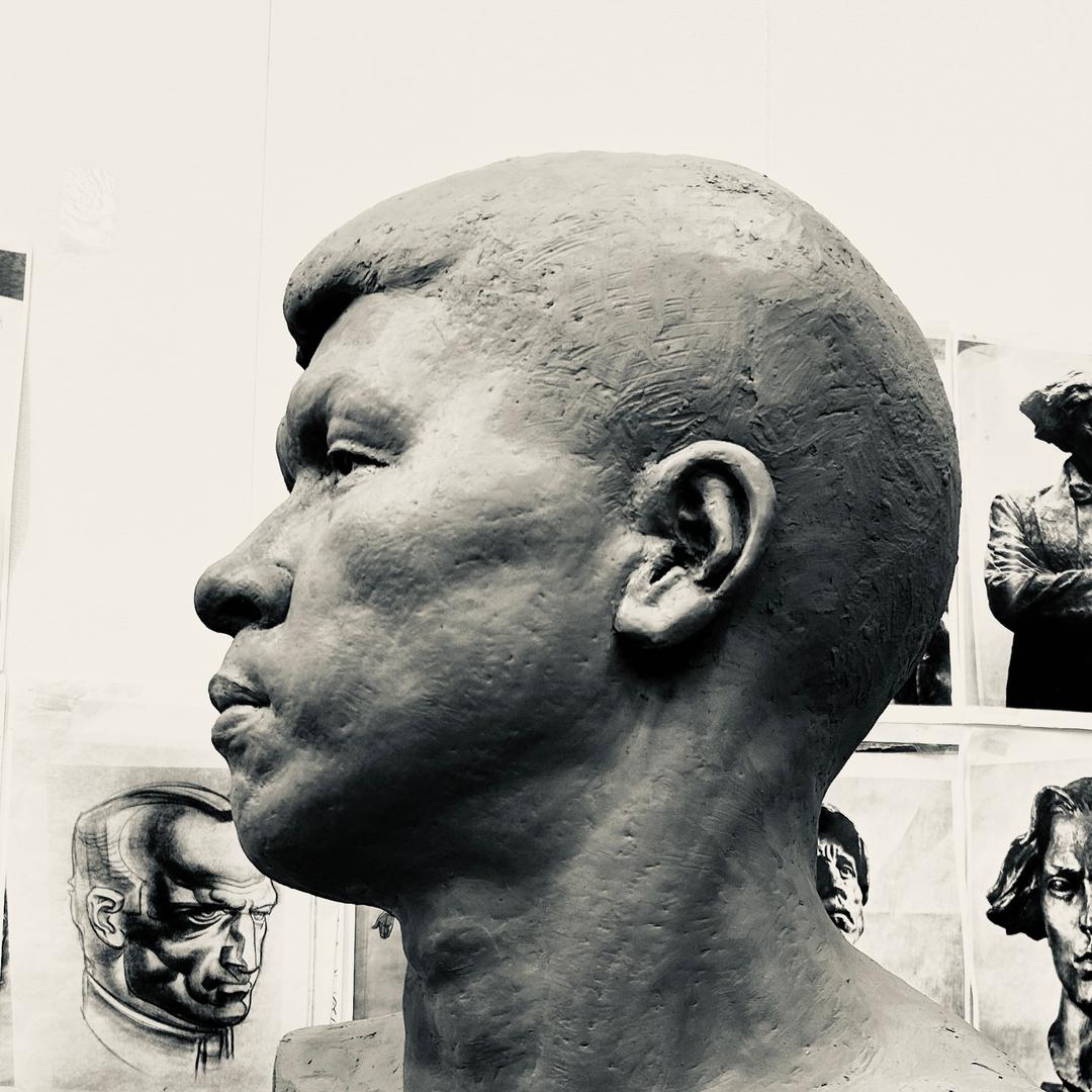 雕塑欧阳（自远）涛