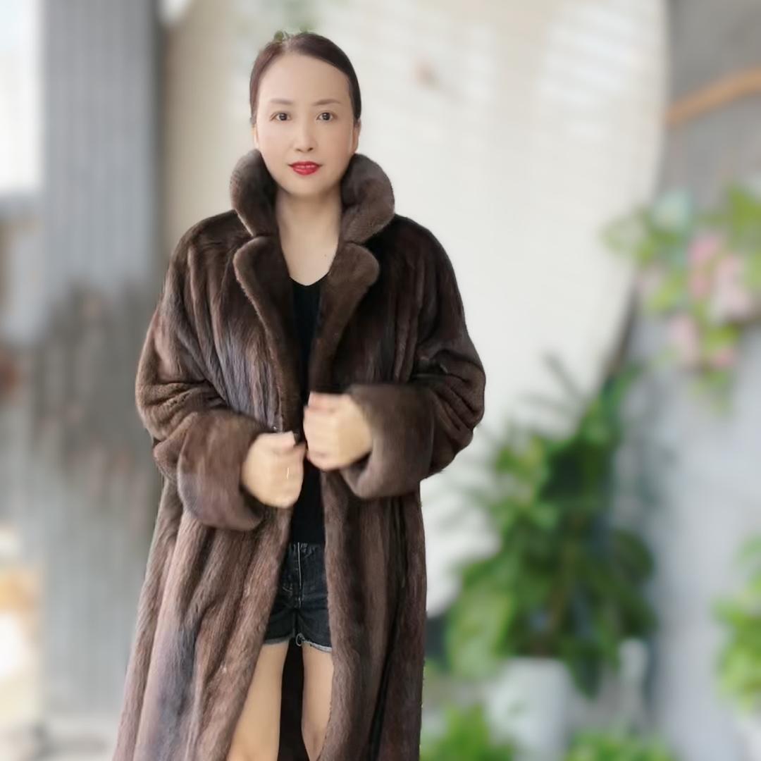 米兰.思拓服饰