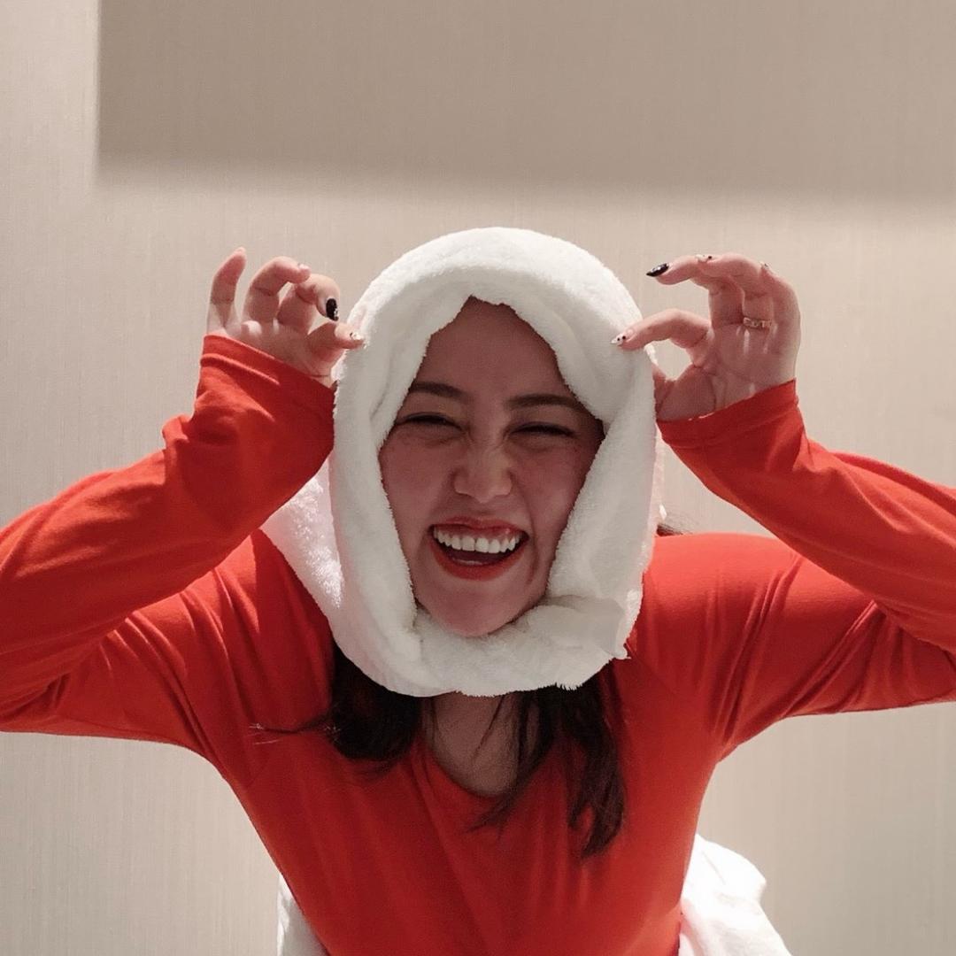 汉中优雅“跪”妇