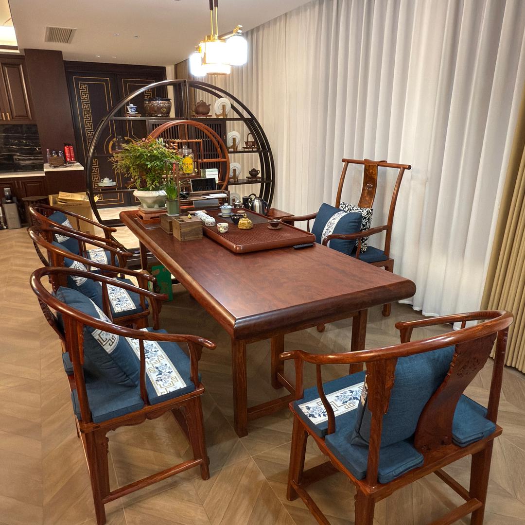 凝眸