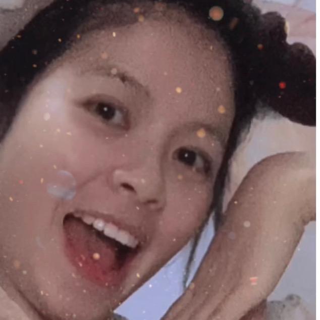 精分中年少女张以七