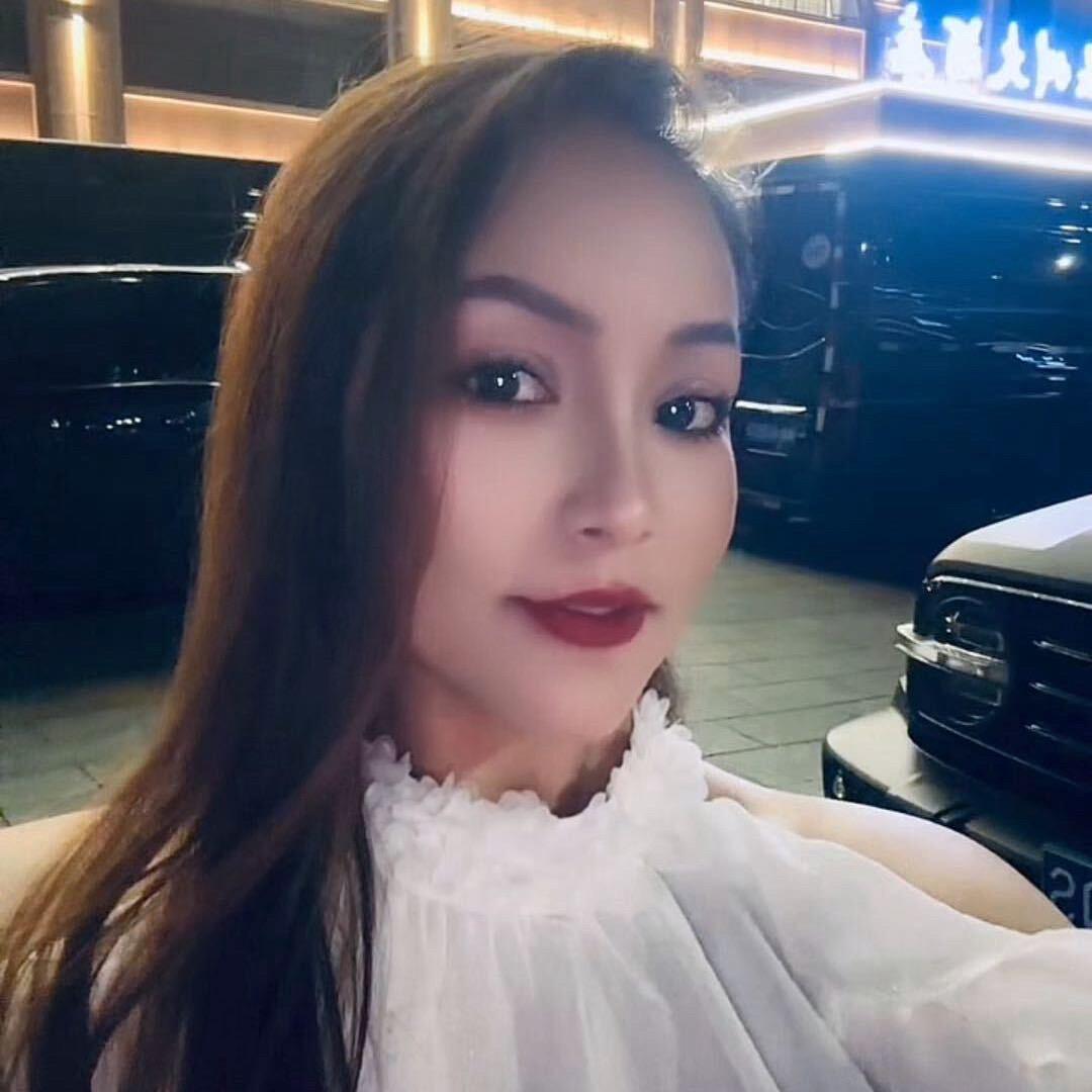 Gina 🦋