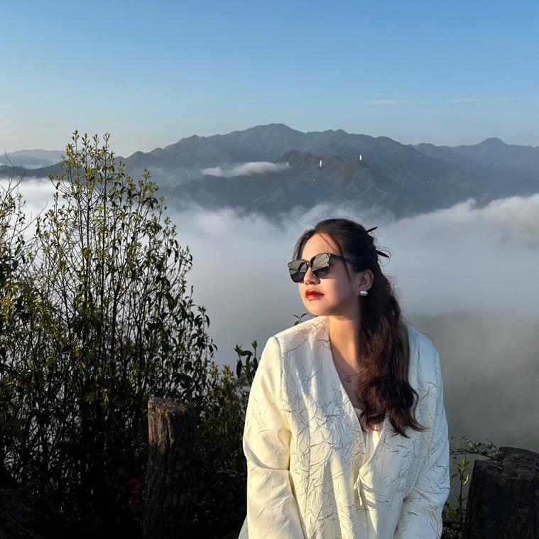 蓓美燕子老师爱写字