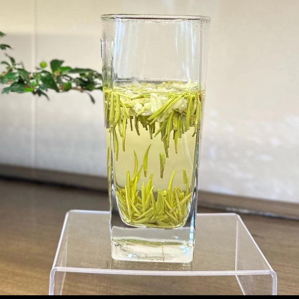 星光茶叶大贰扑克批发部—何奉