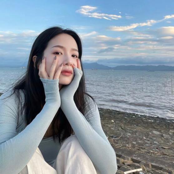 文雅雅_